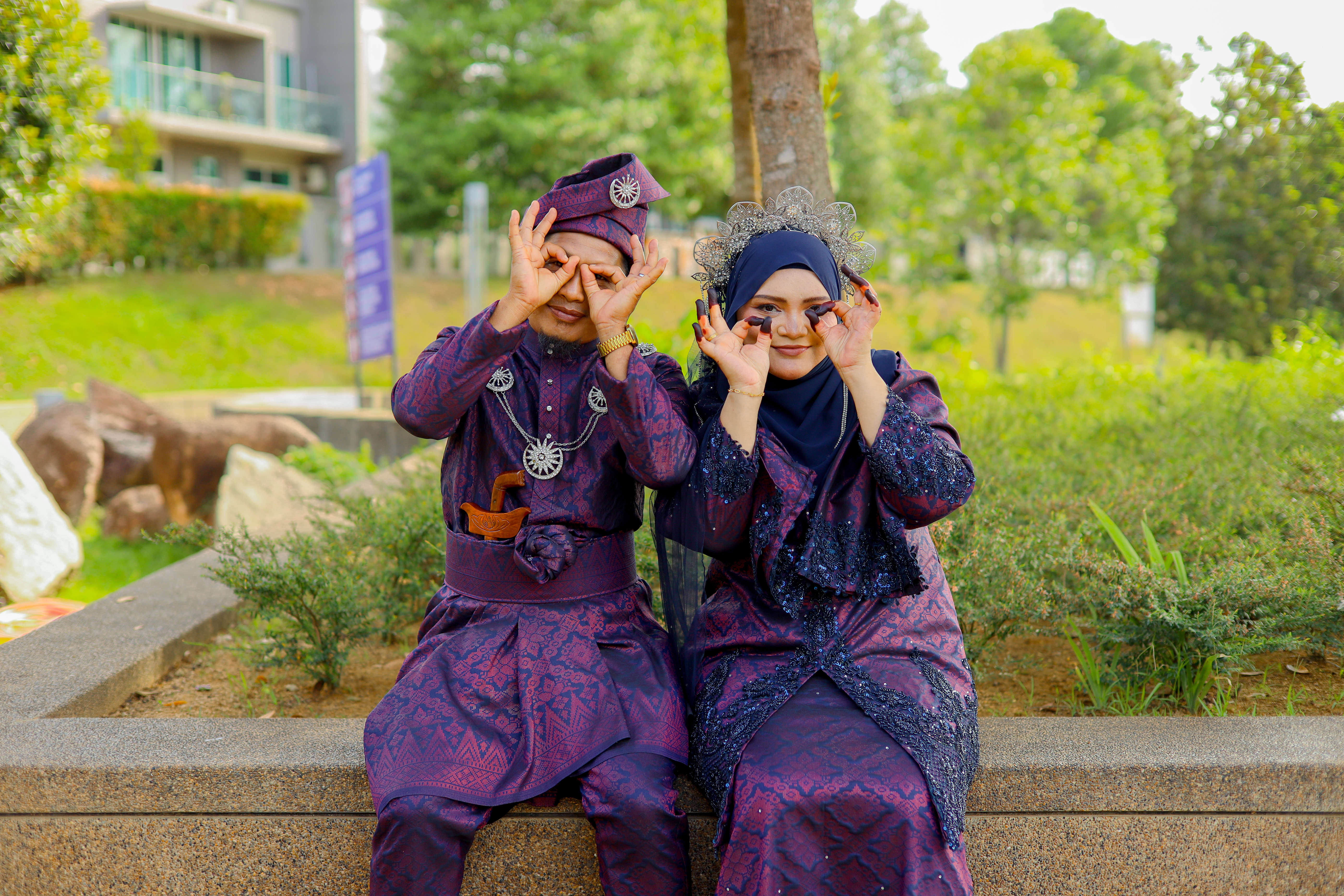 Erdawaty & Aslang