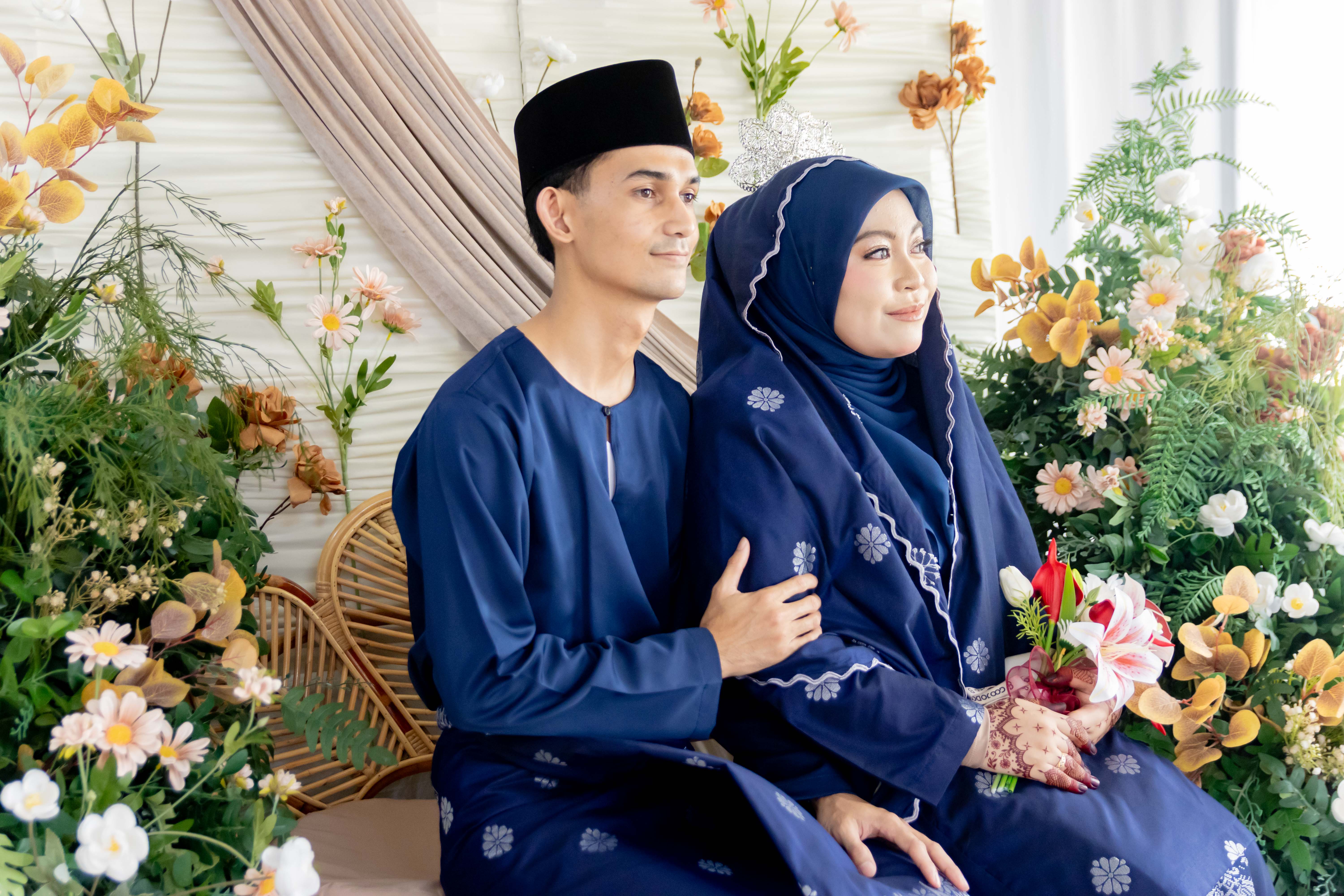 ZULHUSNI & SHAFILAH - SANDING OUTDOOR
