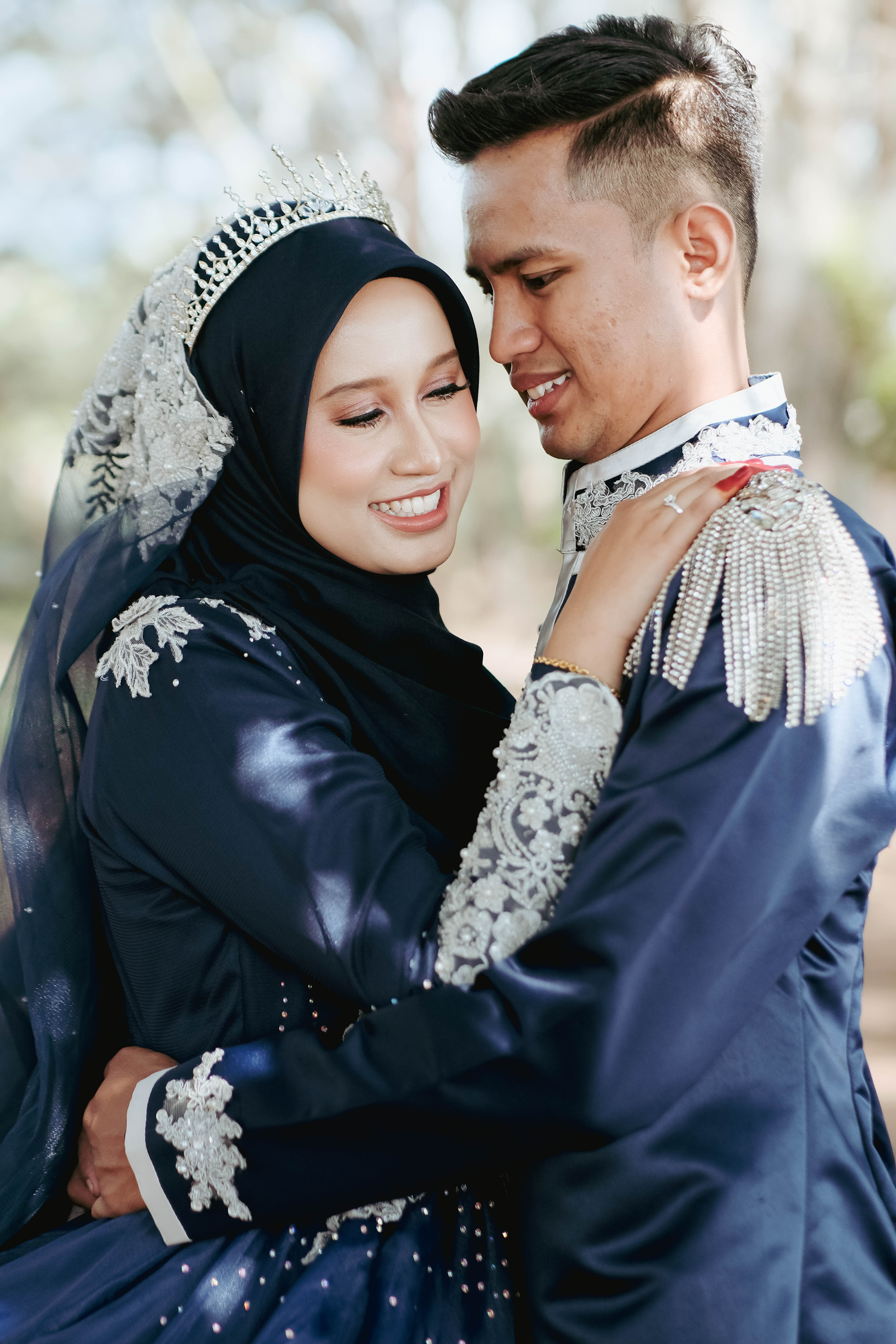 HAFNI & ATHIRAH - SANDING