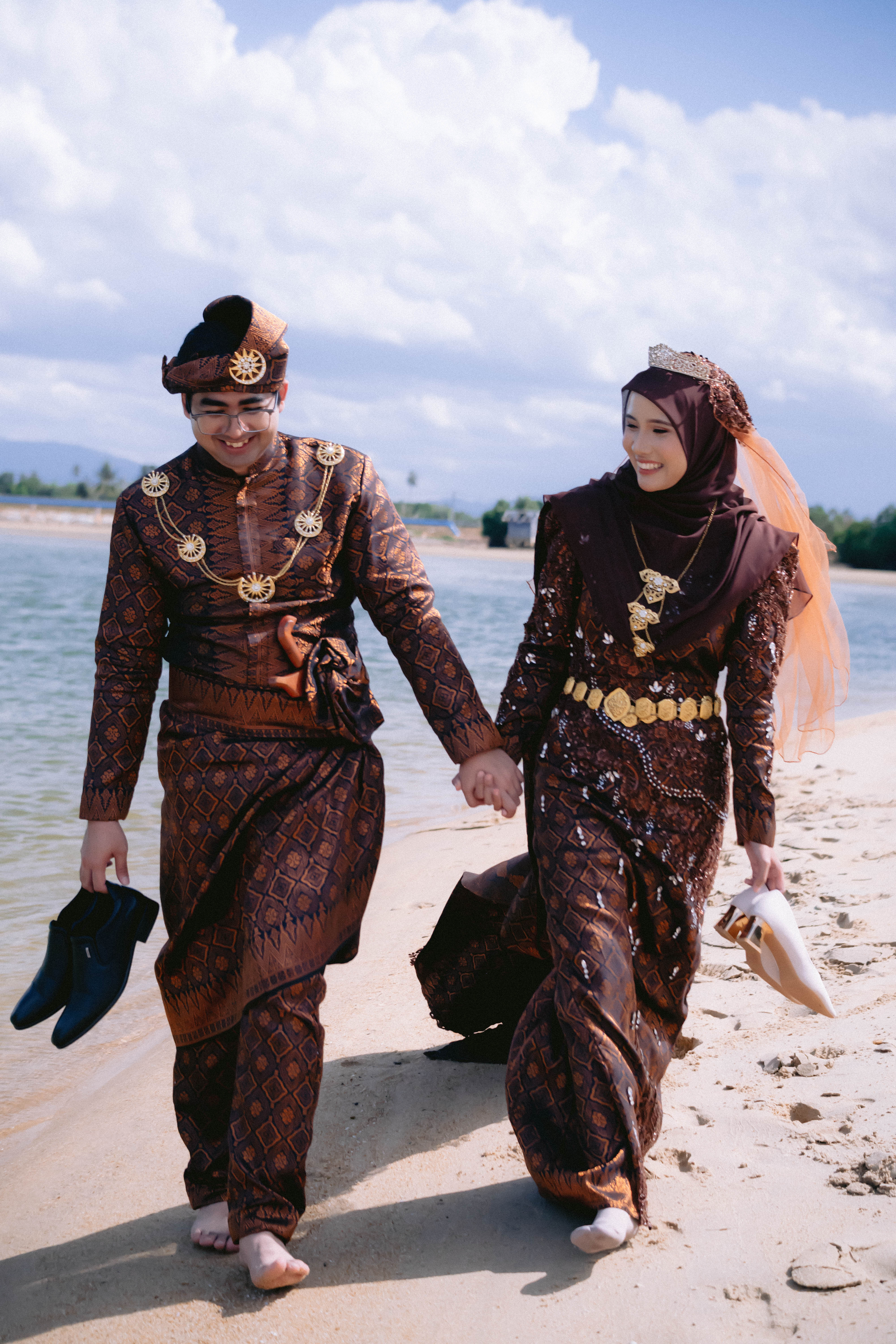Sanding (Aisyah & Zul)