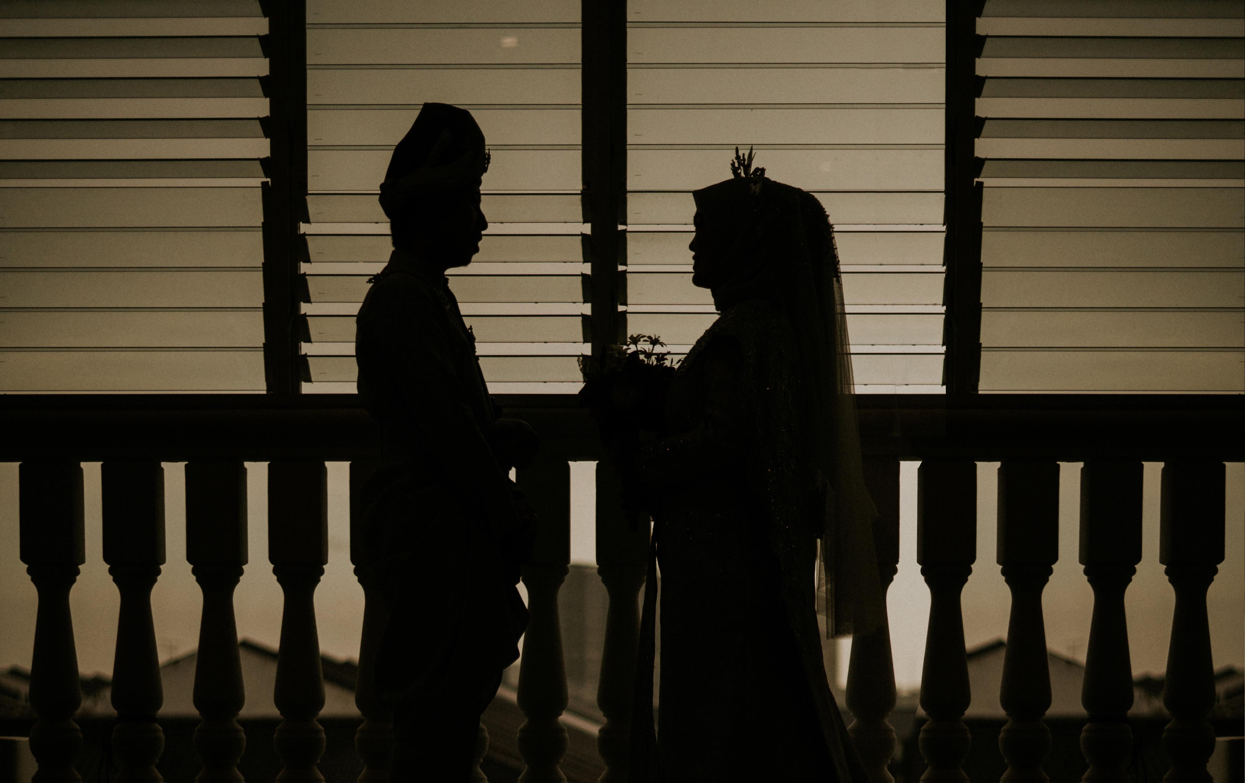 ANUAR & ROSE
